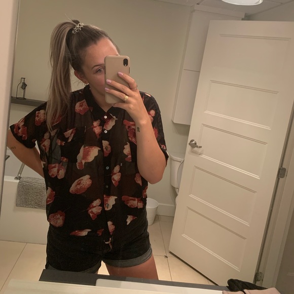 semi transparent short sleeve blouse - Picture 2 of 2